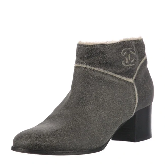 Chanel Interlocking CC Logo Suede Boots - Picture 2 of 11